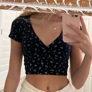 Brandy Melville crop top